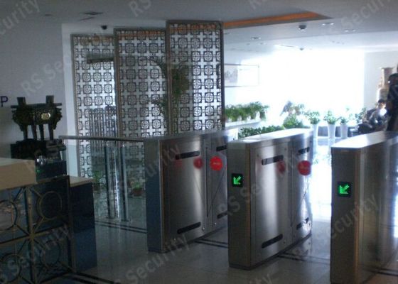 Εναντίον της σύγκρουσης σύστημα πυλών ασφάλειας περιστροφικών πυλών ξενοδοχείων λεσχών πυλών εμποδίων χτυπημάτων